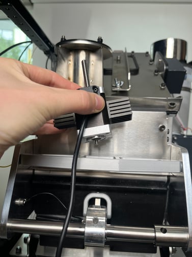 Unfastened drop door motor