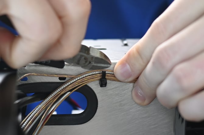 cut cable tie