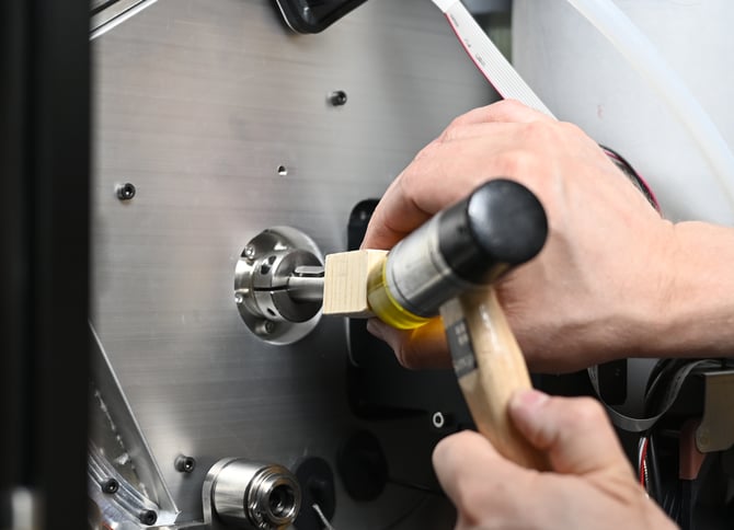 hammer axle