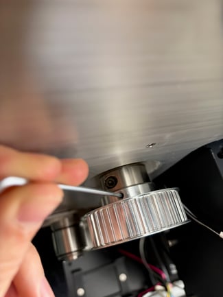 loosening brub screw upper pulley