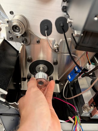 removing lower pulley